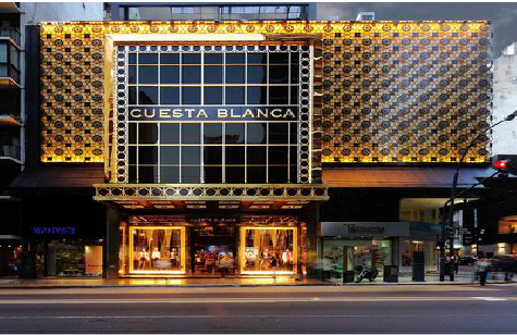 资中门头设计与商业空间的纽带。