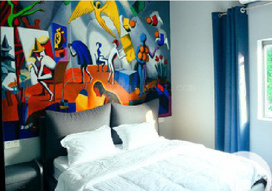 资中对于酒店的墙体彩绘而言更注重哪些方面？